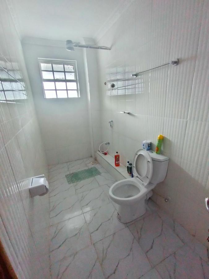 One Bedroom Unit With Wi-fi & Parking Apartment